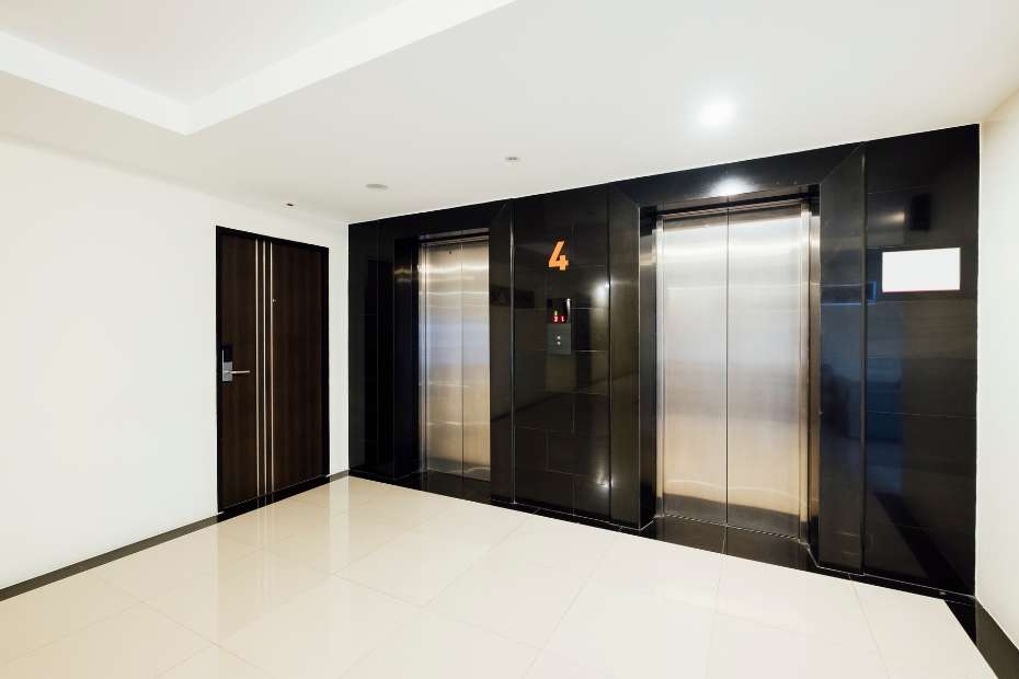 perawatan lift