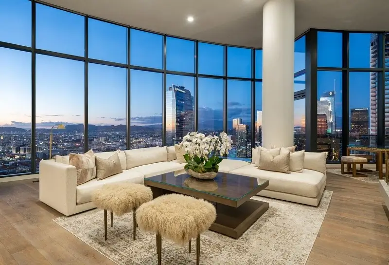penthouse adalah